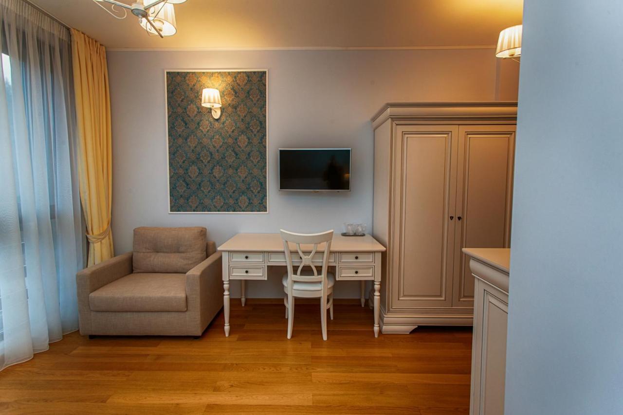 Vila Imperial Bed & Breakfast Sinaia Exterior photo